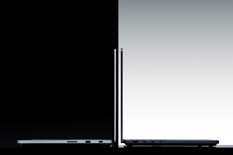 Surface Laptop Ultra port selection